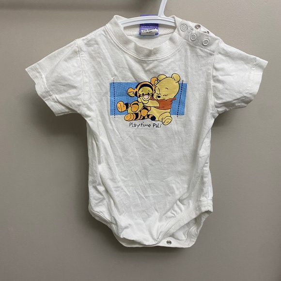 Retro Disney Bodysuit 🖤3 for 10🖤 - Picture 1 of 1